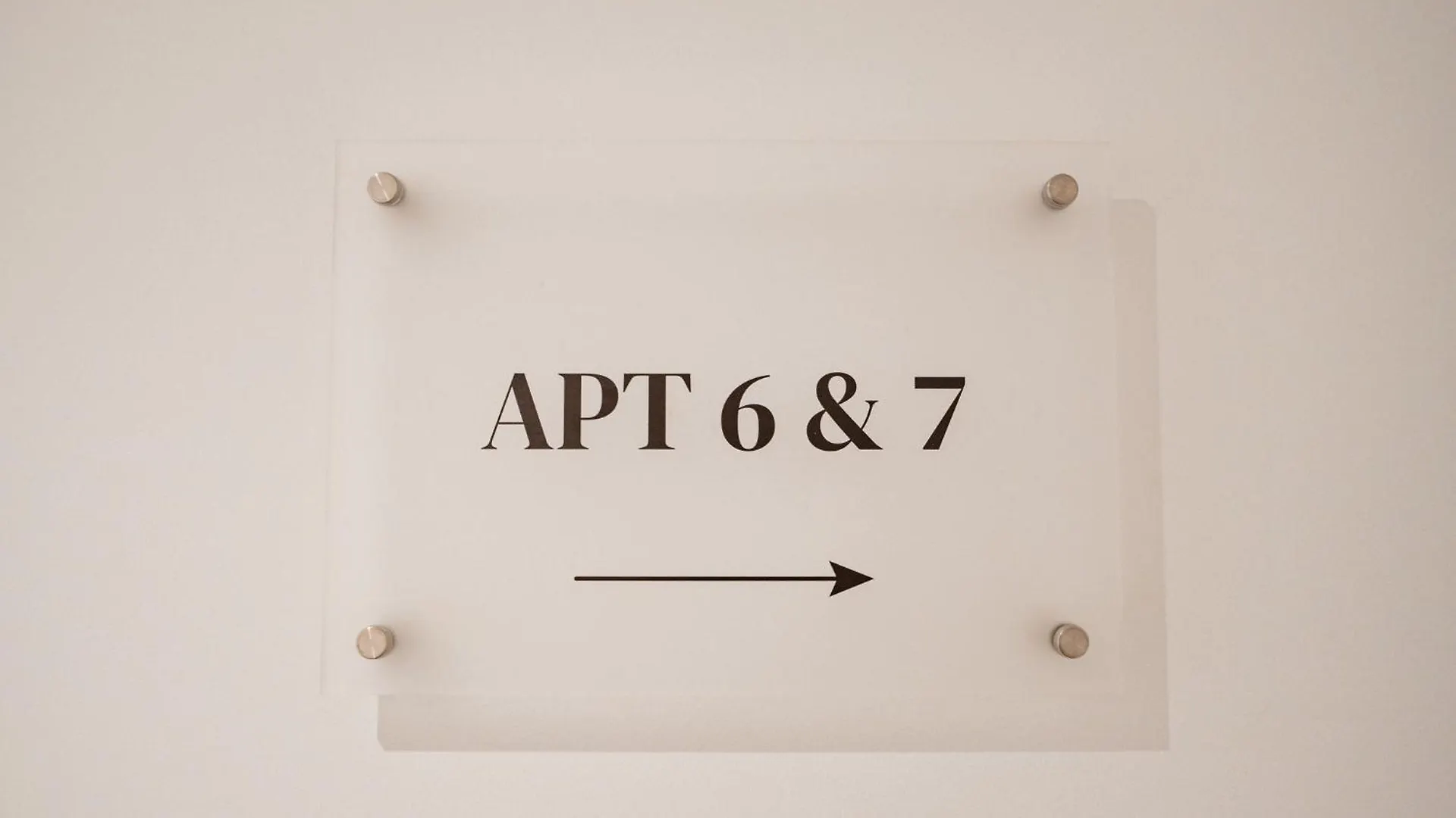 Legion House Apt Ten 미들즈브러 0*,